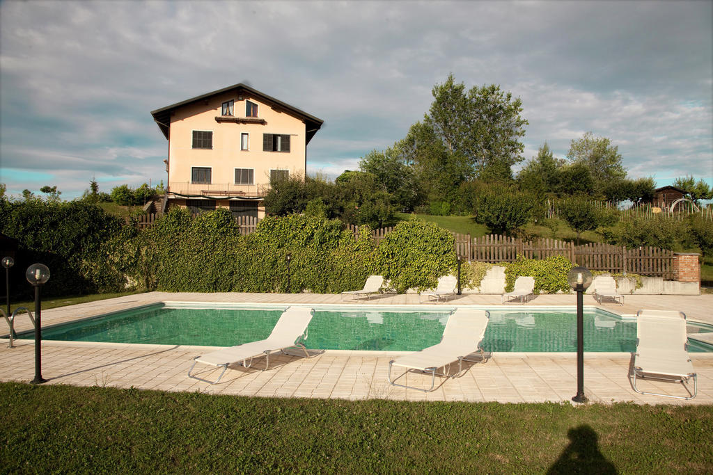 Cascina Papa Mora Villa Cellarengo Bagian luar foto